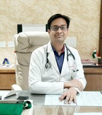 dr saransh jain (gastroenterologist )